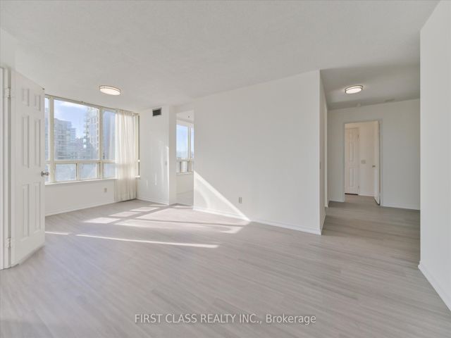 1805 - 7 Bishop Ave