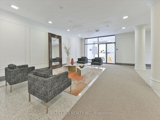 1805 - 7 Bishop Ave
