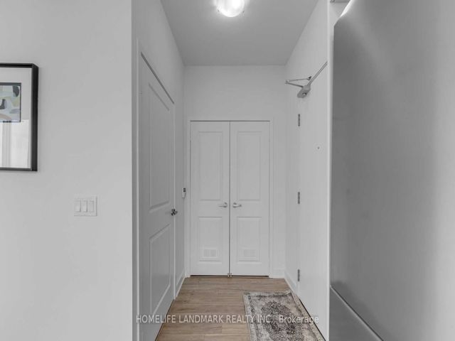 Ph04 - 195 Redpath Ave