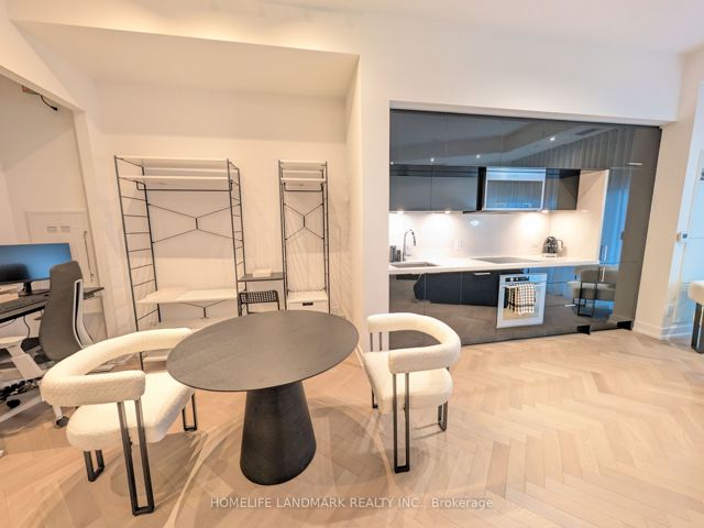 501 - 25 Adra Grado Way