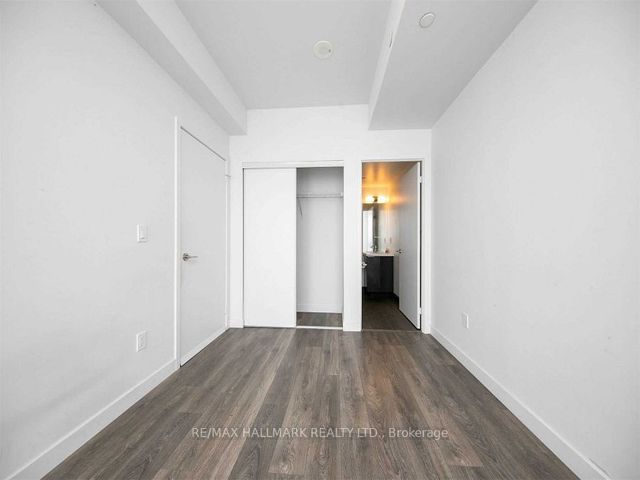 3312 - 8 Eglinton Ave E