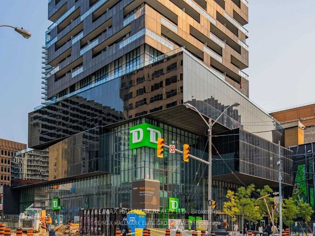3312 - 8 Eglinton Ave E