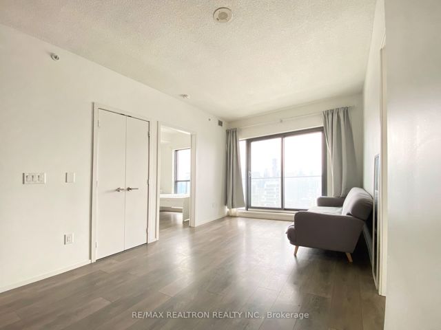 4108 - 159 Dundas St E