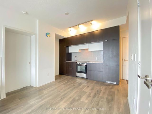 4108 - 159 Dundas St E