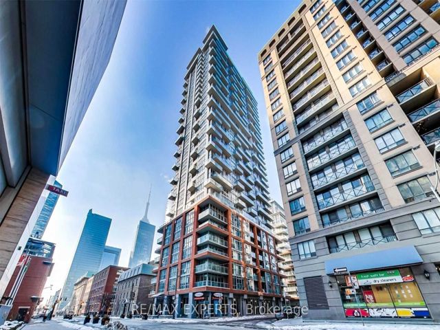 302 - 126 Simcoe St
