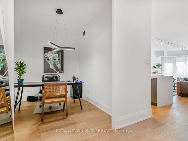 308 - 77 Mcmurrich St