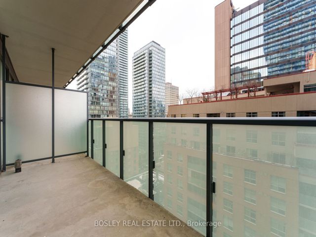 1206 - 15 Grenville St