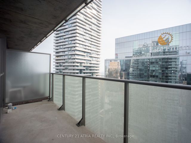 4110 - 55 Bremner Blvd