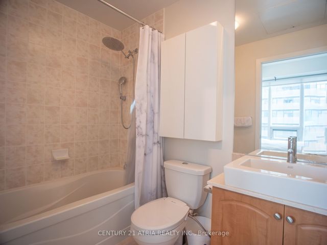 4110 - 55 Bremner Blvd