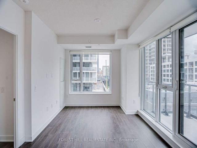519 - 35 Tubman Ave