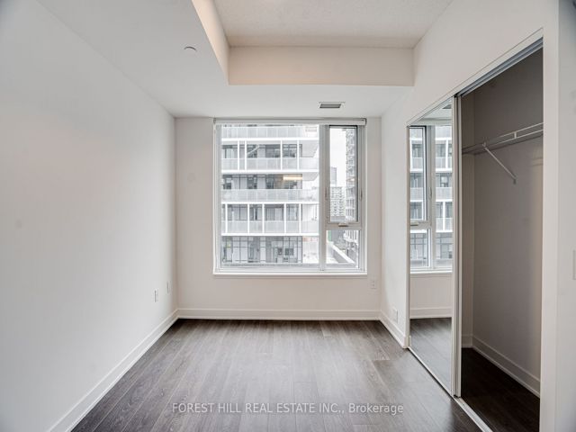 519 - 35 Tubman Ave