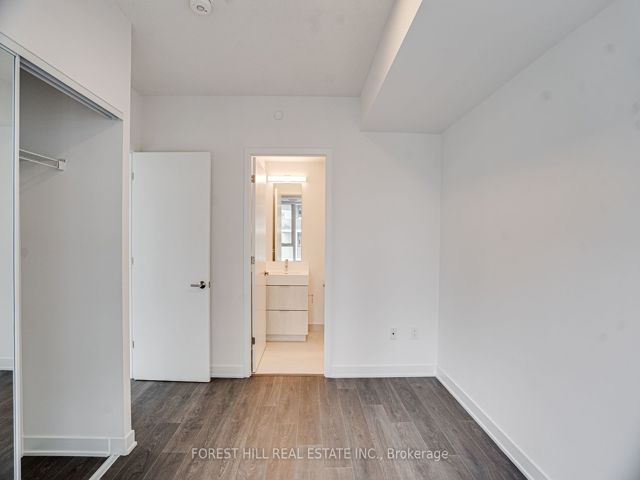 519 - 35 Tubman Ave