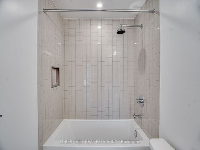 519 - 35 Tubman Ave