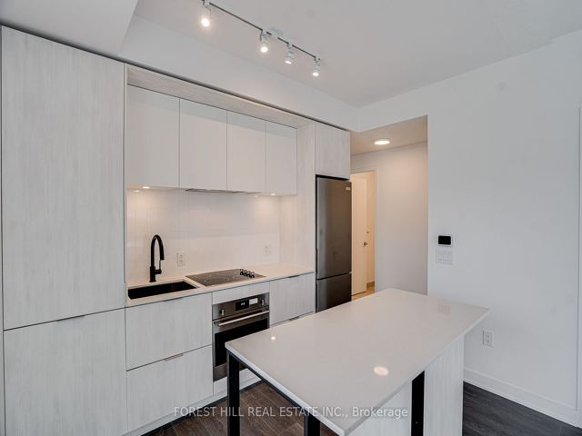 519 - 35 Tubman Ave