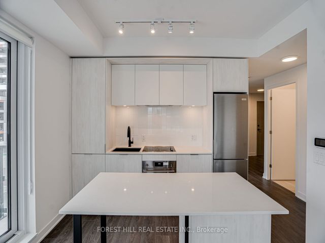 519 - 35 Tubman Ave