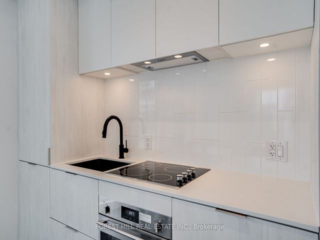 519 - 35 Tubman Ave