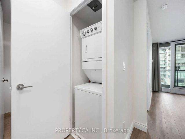 414 - 215 Fort York Blvd