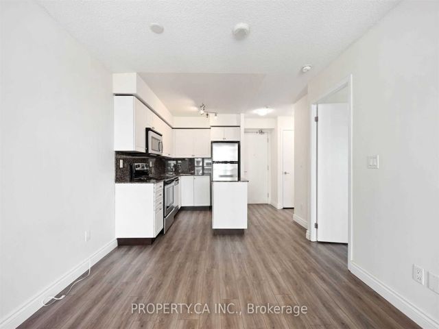 414 - 215 Fort York Blvd