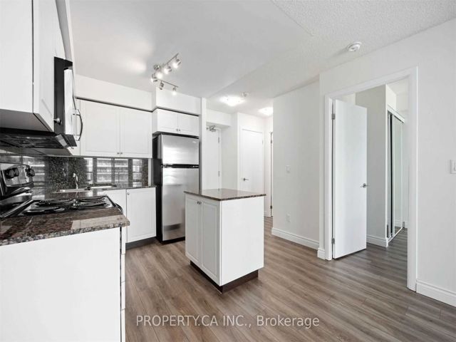 414 - 215 Fort York Blvd