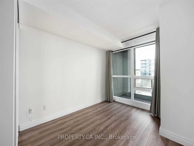 414 - 215 Fort York Blvd