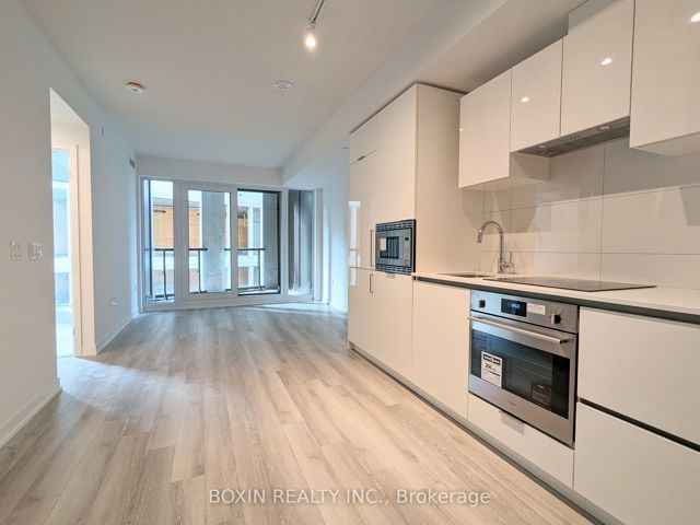 406 - 238 Simcoe St