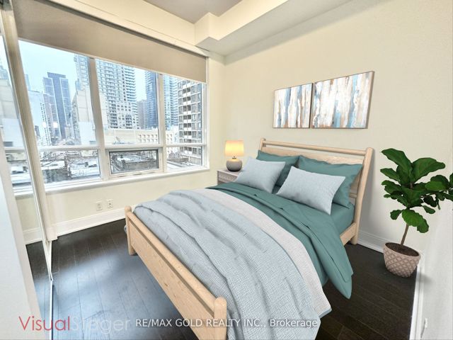 501 - 21 Balmuto St