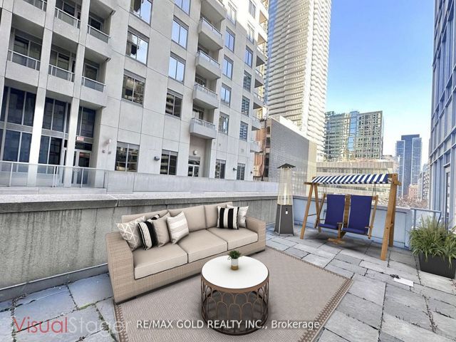 501 - 21 Balmuto St