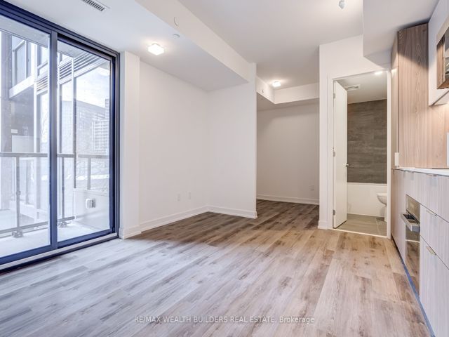 331 - 28 Eastern Ave