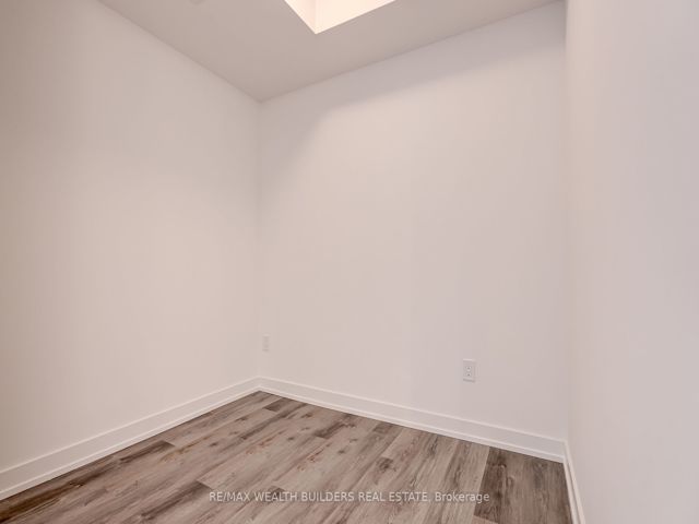 331 - 28 Eastern Ave