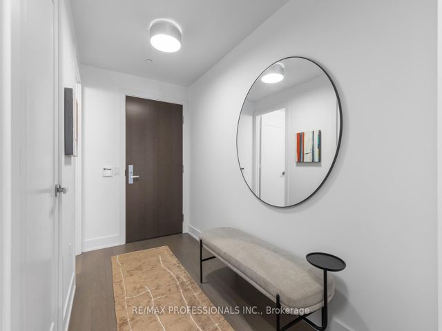 408 - 6 Jackes Ave