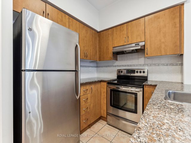103 - 207 Wellesley St E