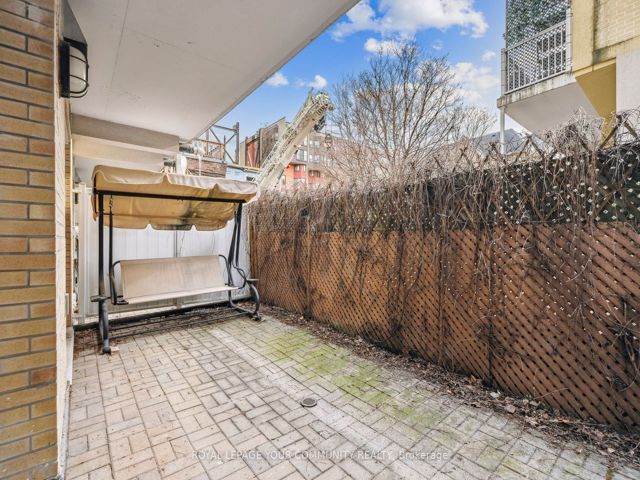103 - 207 Wellesley St E