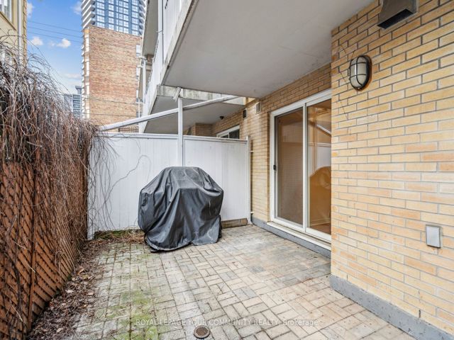 103 - 207 Wellesley St E