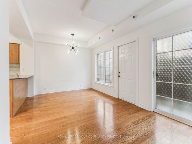 103 - 207 Wellesley St E