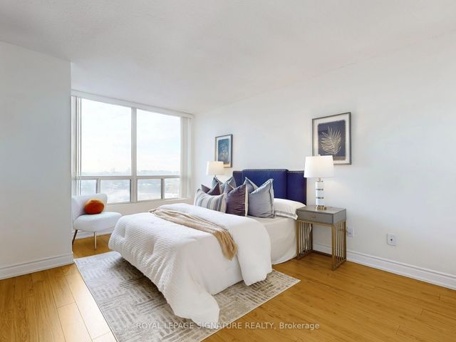 PH406 - 5785 Yonge St