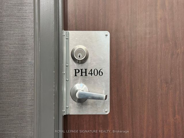 PH406 - 5785 Yonge St
