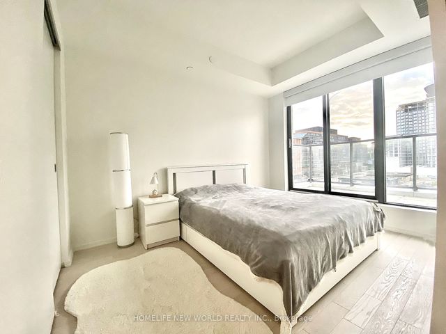 525 - 12 Bonnycastle St St W