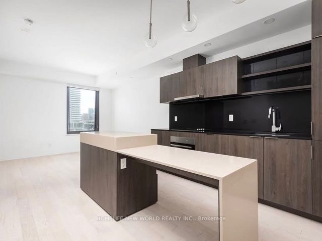 525 - 12 Bonnycastle St St W