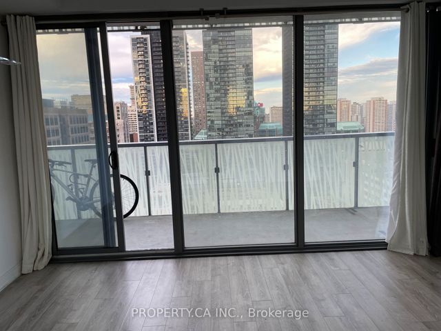 2115 - 50 Charles St E