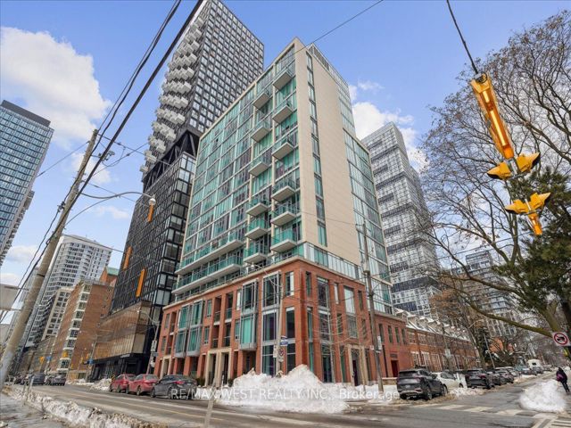 903 - 220 George St