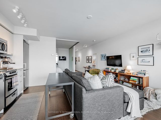 1111 - 78 Tecumseth St