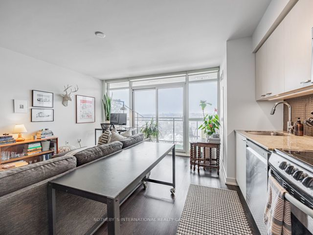 1111 - 78 Tecumseth St