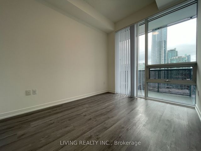 2212 - 138 Downes St