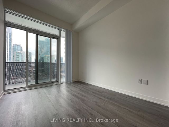 2212 - 138 Downes St