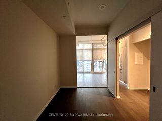 1710 - 5 Soudan Ave