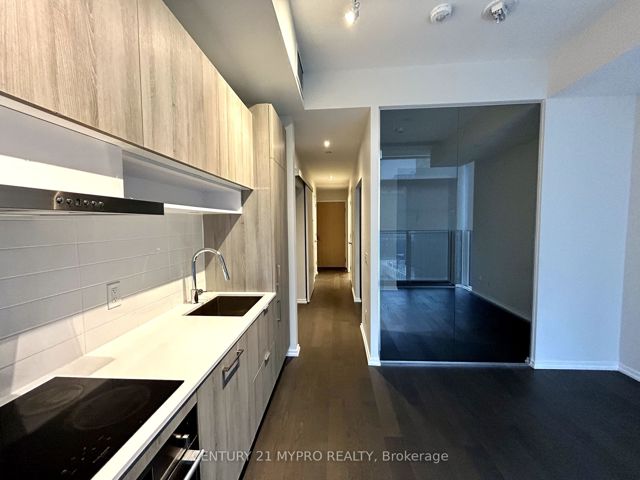 1710 - 5 Soudan Ave