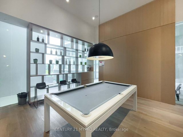 1710 - 5 Soudan Ave
