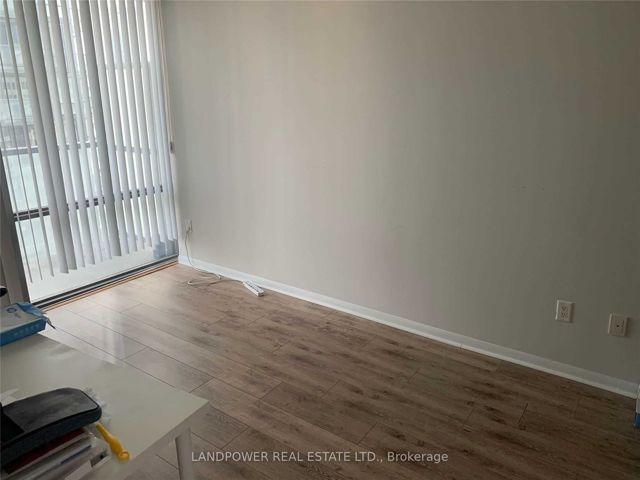 2808 - 37 Grosvenor St