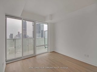 4910 - 501 Yonge St