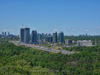 2004 - 18 Graydon Hall Dr
